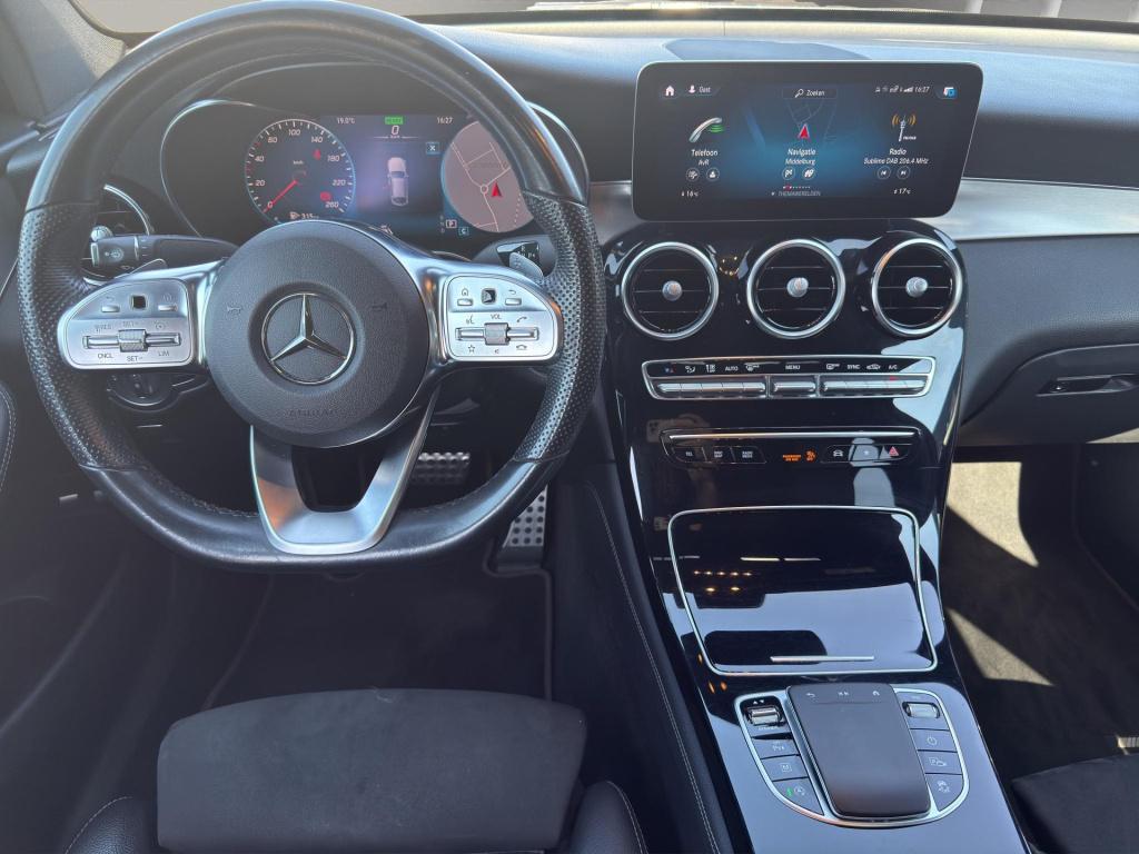 Mercedes-Benz Glc coupé 200 4matic amg | 20"| treeplanken | schuif/kantelda