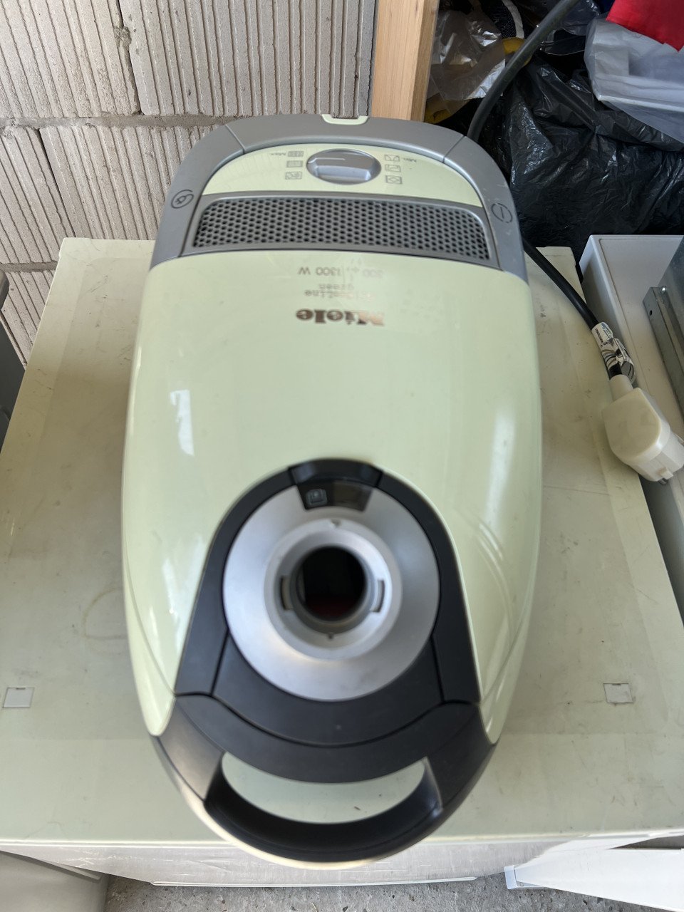 Miele Stofzuiger als nieuw en weinig gebruikt nieuwprijs €249,-