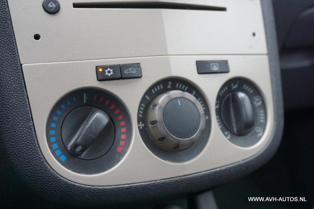 Opel Corsa 1.4-16v enjoy