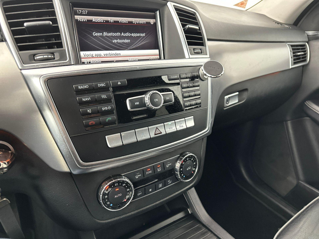 Mercedes-Benz ML-klasse 250 bluetec lederen led h&k