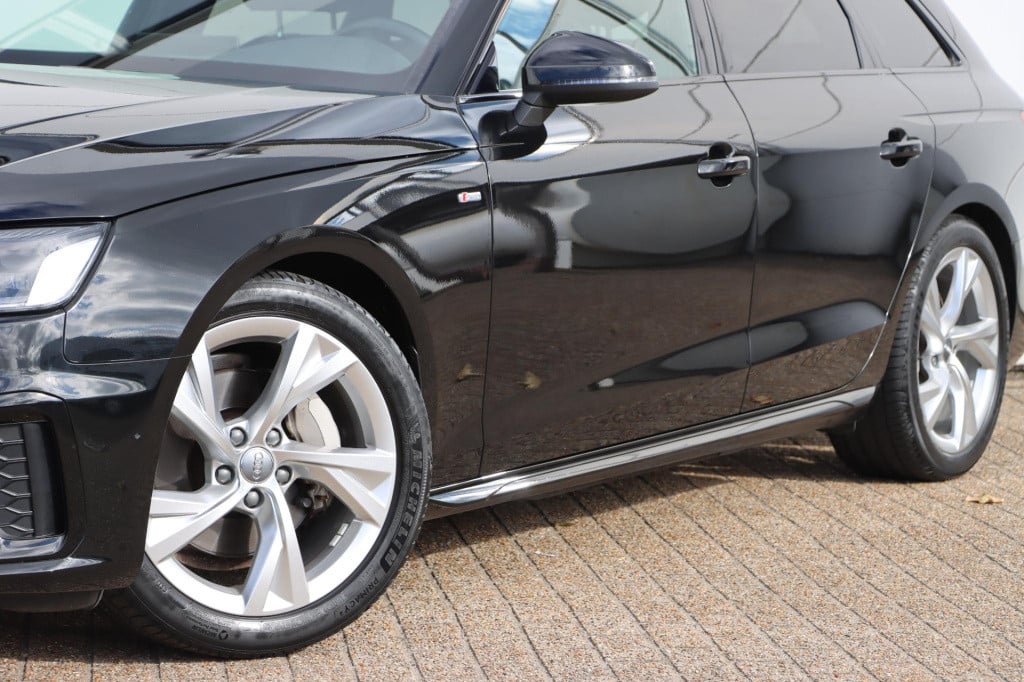 Audi A4 avant 40 tfsi s-edition s-tronic 204pk