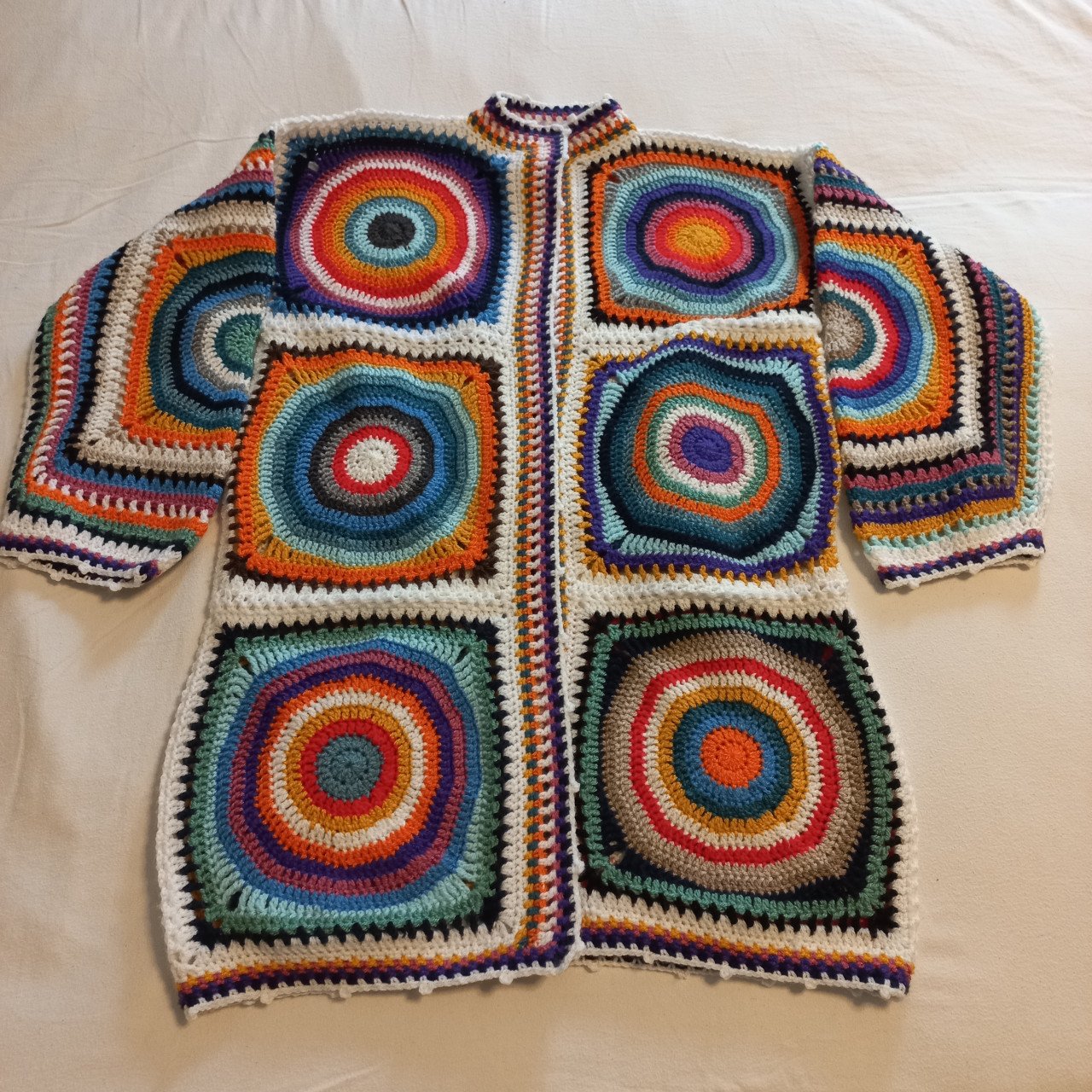 Vrolijk gekleurd vest