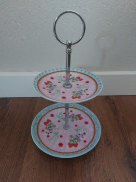 Etagere