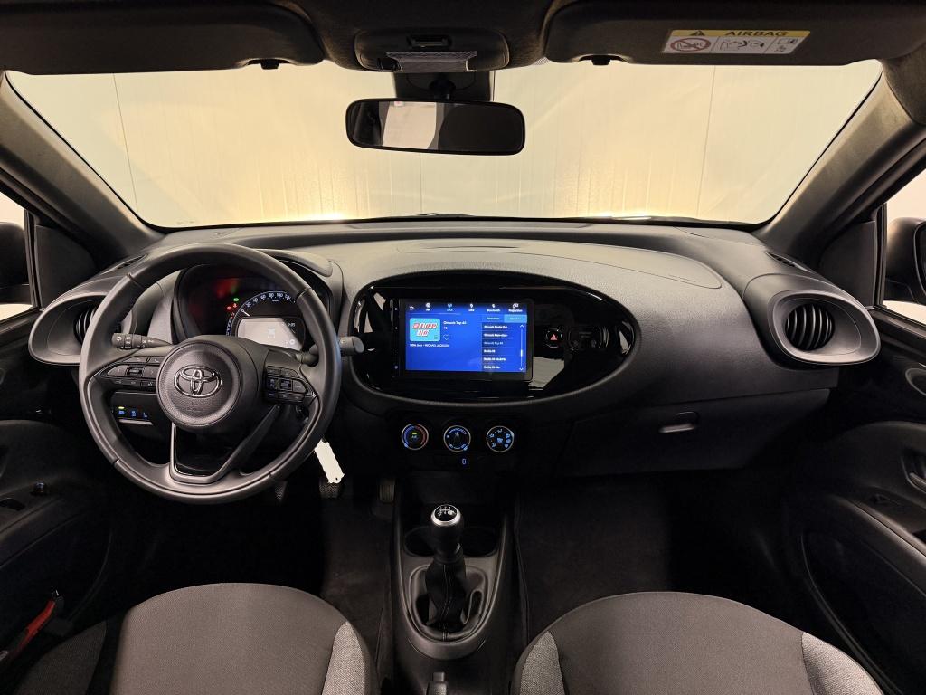 Toyota Aygo x 1.0 vvt-i mt play| camera| airco| adap.cruise