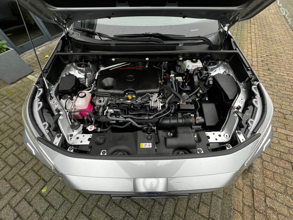 Toyota Rav4 2.5 hybrid first edition btw auto