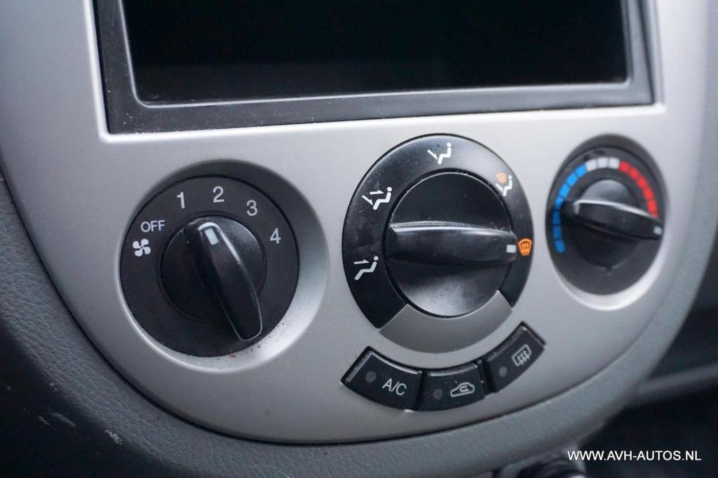 Daewoo Lacetti 1.6-16v style