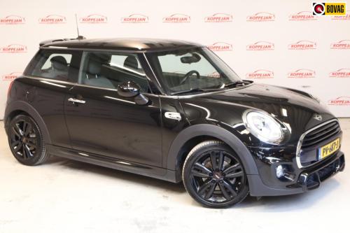 Mini Cooper 1.5 chili serious business nl auto, jcw in en exterieur, stoelv