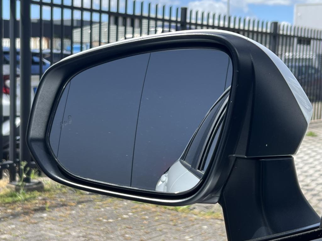 Toyota Corolla Cross hybrid 140 style | panoramadak | stoel en stuurverwarm