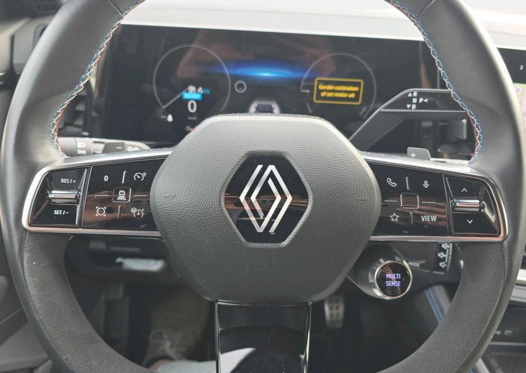 Renault Austral 1.2 e-tech full hybrid 200 iconic esprit alpine