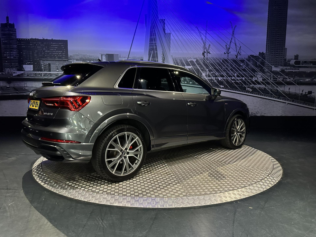 Audi Q3 35 tfsi s edition *pano*camera*trekhaak*
