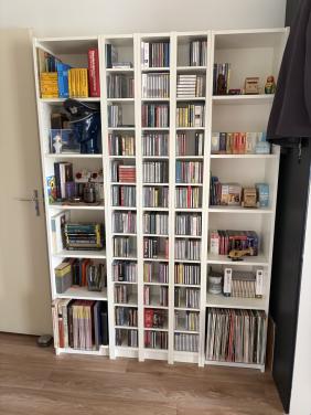 Boeken en CD kasten