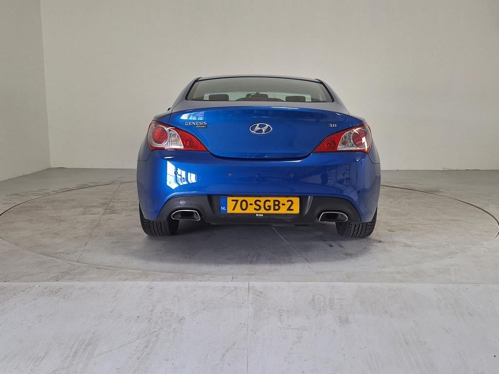 Hyundai Genesis Coupé 3.8 v6