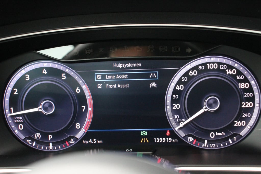 Volkswagen Tiguan 2.0 tsi 4motion r-line | leder | v.c. | keyless