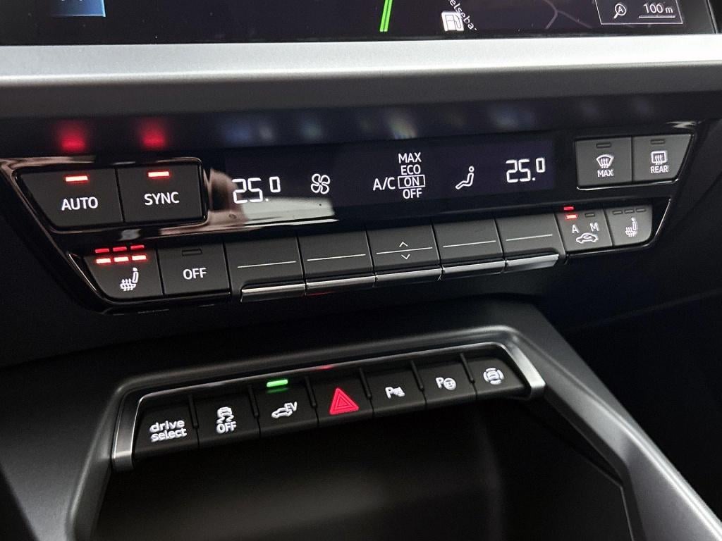 Audi A3 sportback 45 tfsi e s edition competition | automaat | panoramadak 