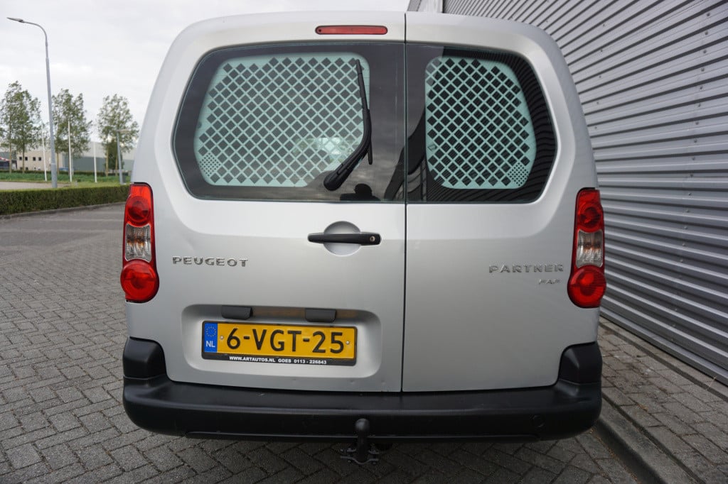 Peugeot Partner 122 1.6 hdi l2 xt elektr. ramen / cruise / trekhaak / nap
