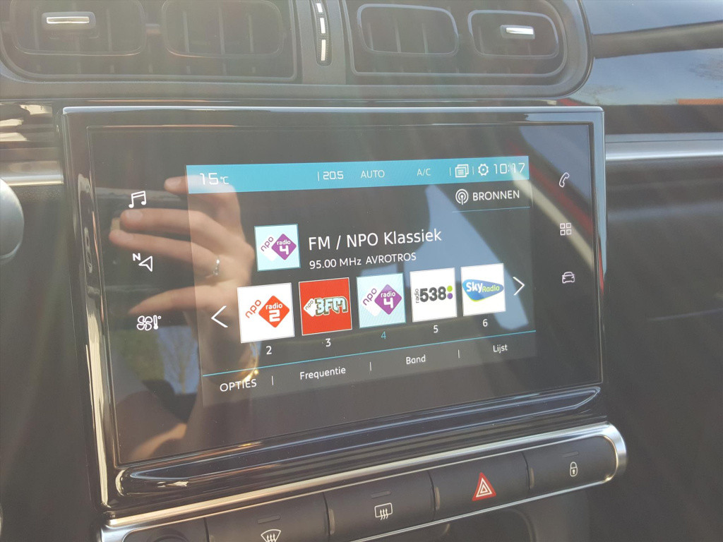 Citroen C3 1.2 puretech 83pk s&s plus navigatie | cruise & climate control 
