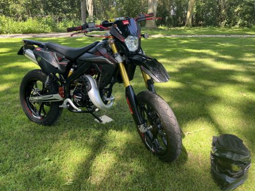 Hele nette Rieju MRT50 Black Series