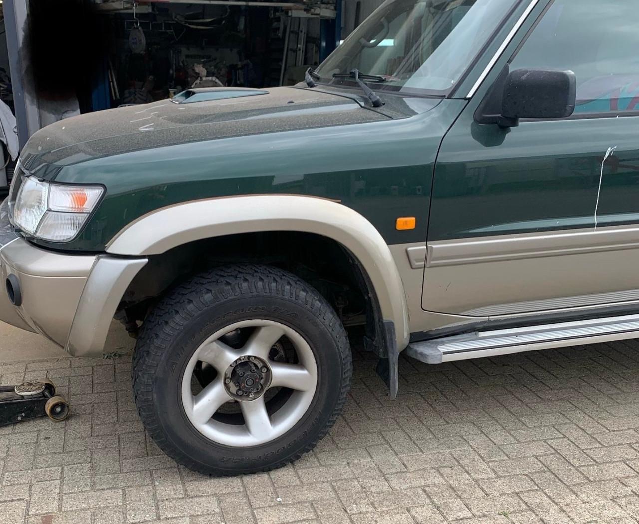Nissan Patrol Toyota, Mitsubishi 4x4 velgen
