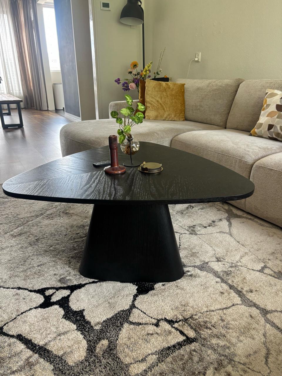 Goossens triangle salontafel