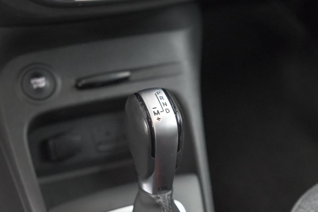 Renault Captur tc 120 edc intens | camera | navigatie | led | parkeersensor