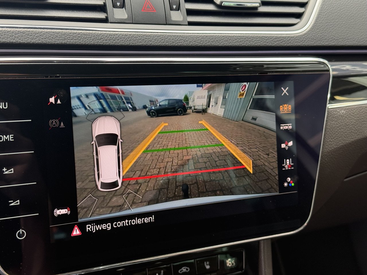 Skoda Superb Combi 1.5 TSI L&K Executive | Panorama | Stoelkoeling