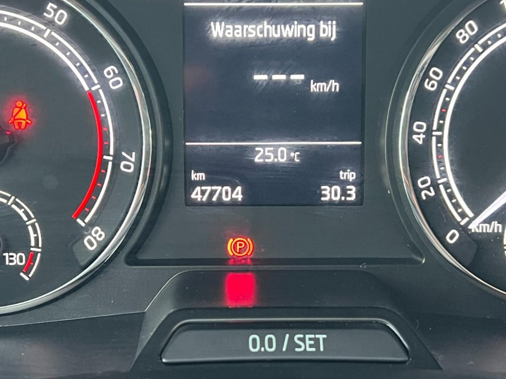 Skoda Kamiq 1.5 tsi act business edition, 150 pk, achteruitrijcamera enz...