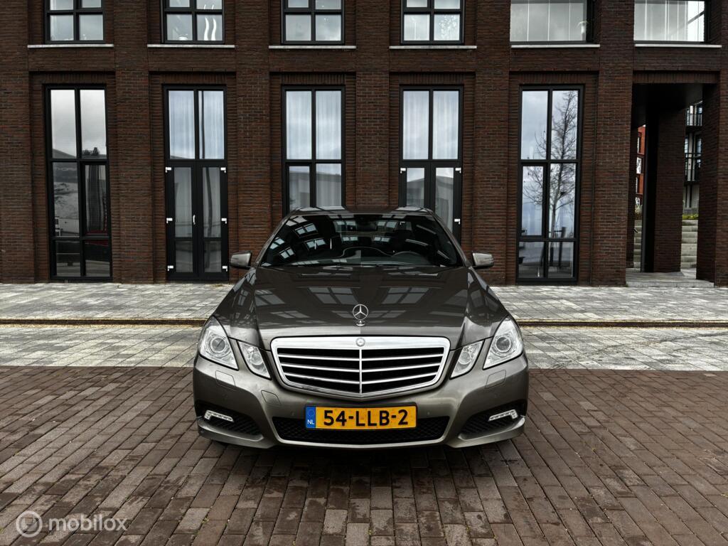 Mercedes E-klasse 250 CGI Business Class Avantgarde km305.599 Nap BJ2010