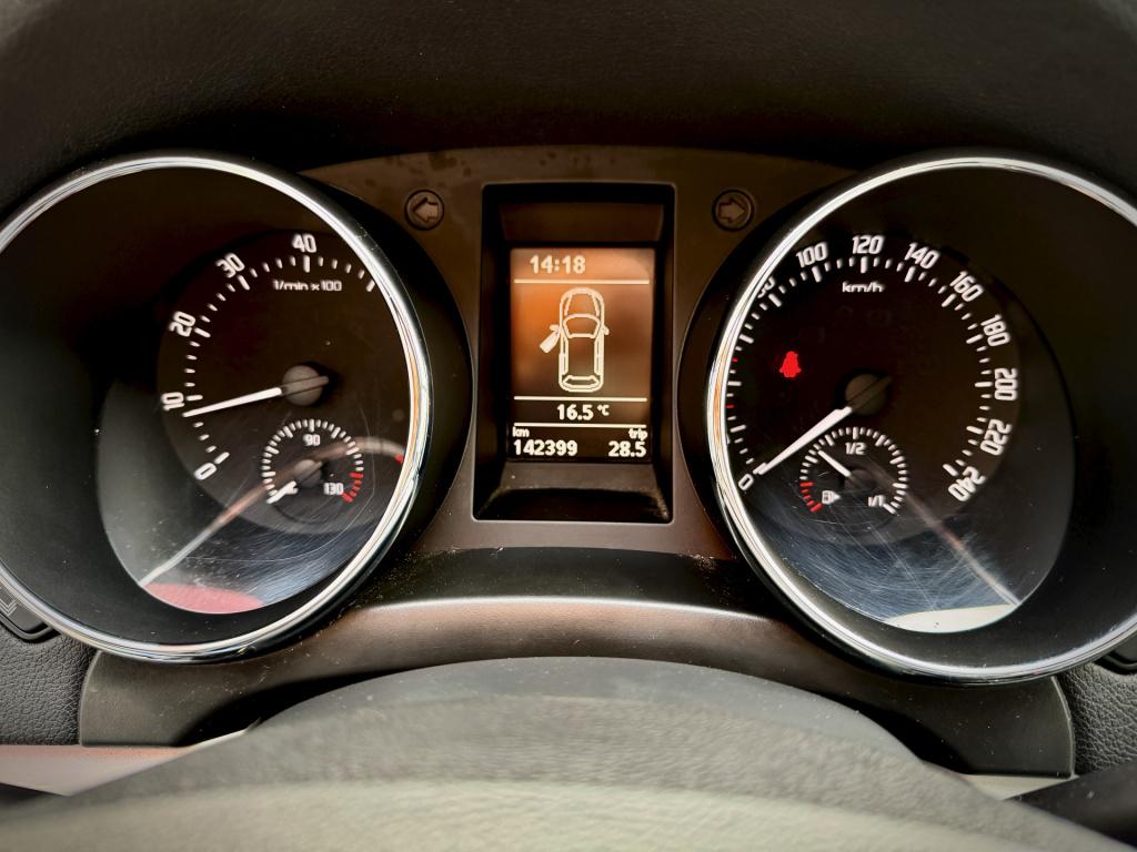 Skoda Yeti 1.2 tsi comfort cruise ecc