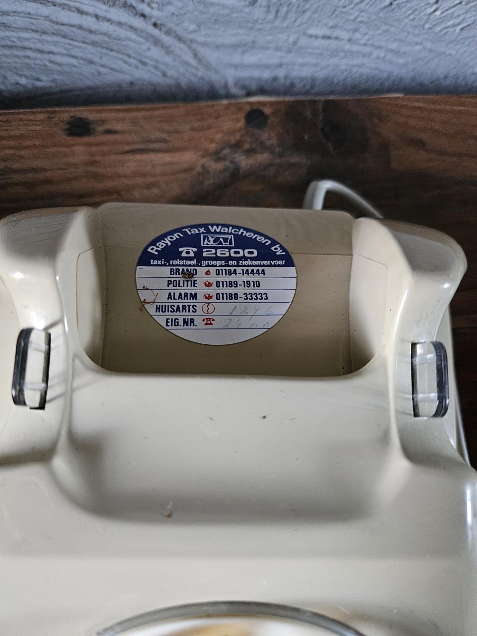 Vintage PTT Telefoon met Draaischijf - Crèmekleurig/grijs