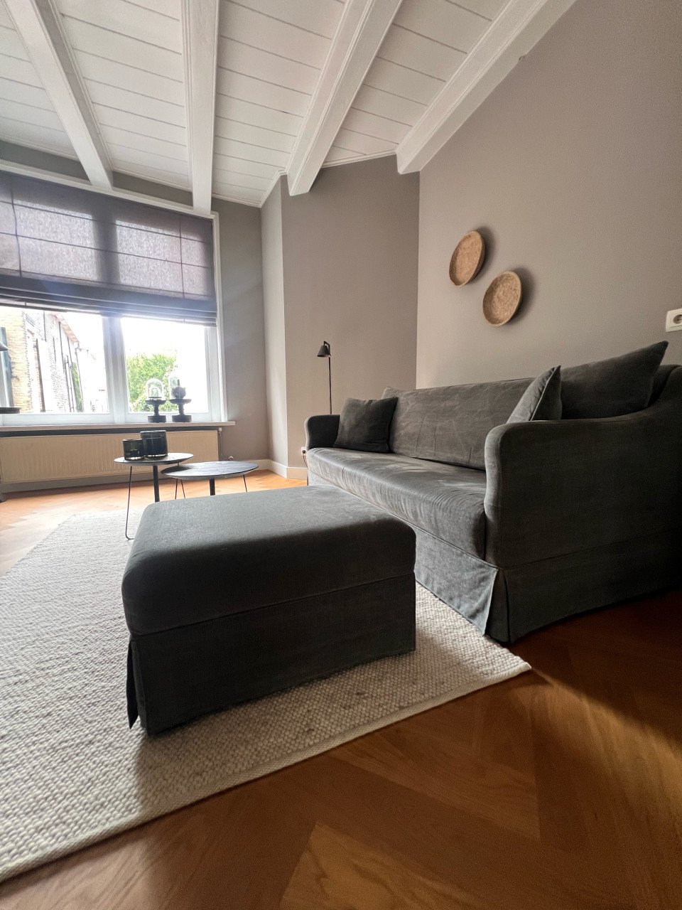 Bankstel + fauteuil + hocker