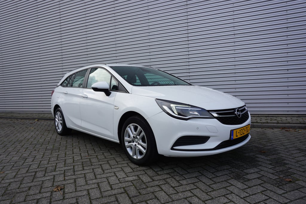 Opel Astra sports tourer 1.6 cdti online edition airco / cruise / navi / el
