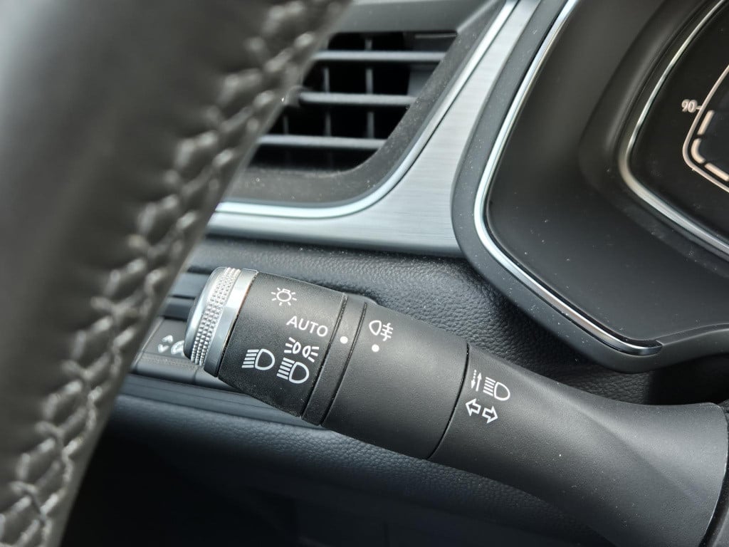 Renault Captur 1.3 tce 130 edc automaat edition one camera, trekhaak, bose®