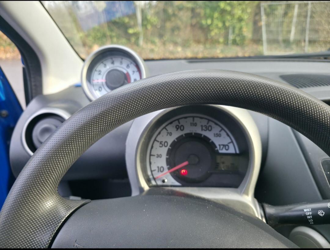 Peugeot 107 5deurs 2009 airco toerenteller