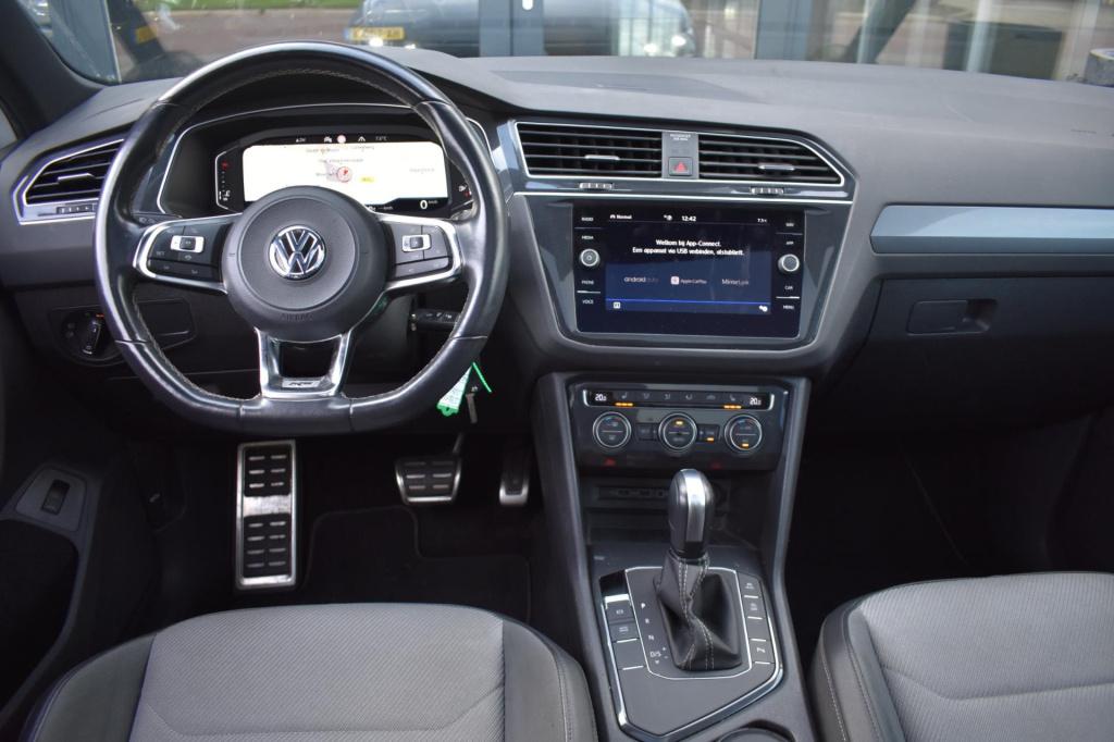 Volkswagen Tiguan 1.5 tsi act highline | r-line | black style | trekhaak | 