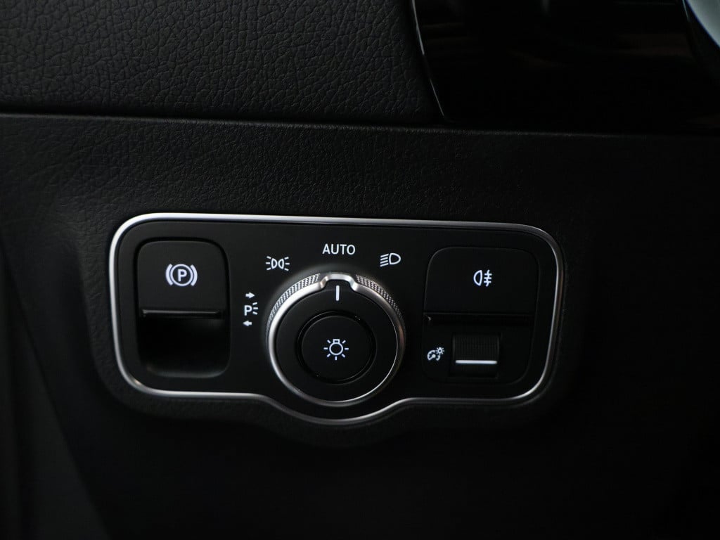 Mercedes-Benz Gla-klasse 250 e amg line | cruise control | sfeerverlichting