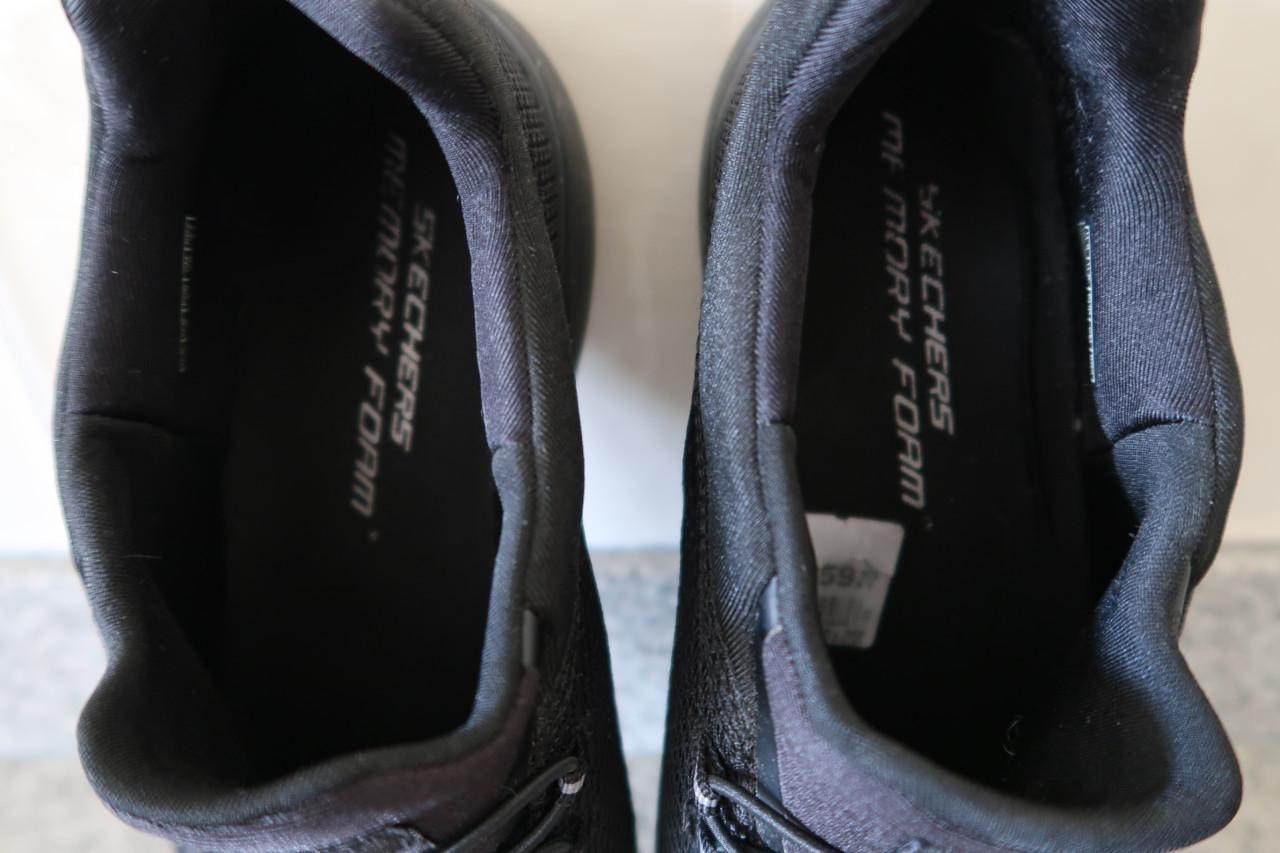 Skechers Sneakers "Summits" in zwart en maat 41, zijn zo goed als nieuw.