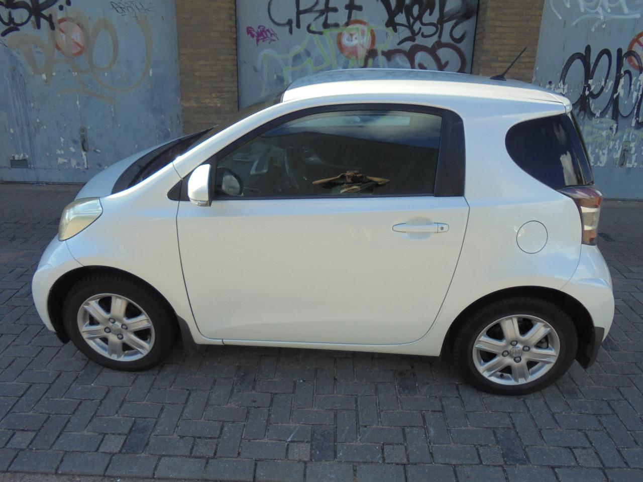 Prachtige Toyota iQ 1.0 VVT-i Comfort (2009) In Nette Staat APK feb-20227