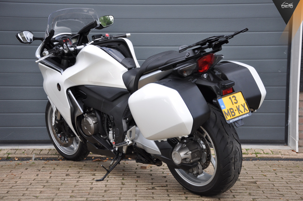 Honda VFR1200FA zeer netjes en compleet