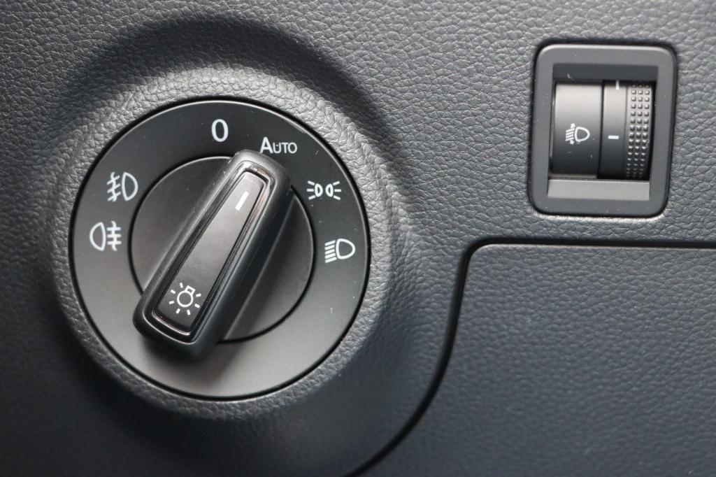 Seat Arona 1.0 tsi style | carplay | sensoren achter | cruise control