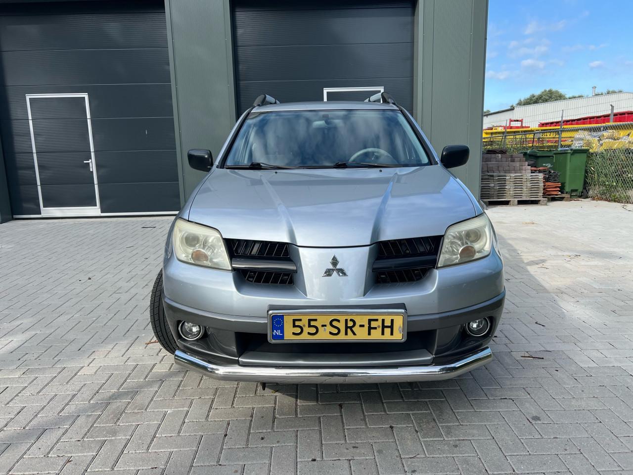 Mitsubishi Outlander Sport 2.0 Invite +