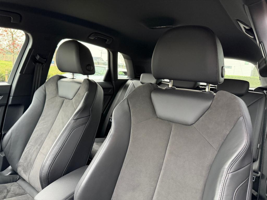 Audi Q3 35 tfsi 150pk s-tronic s-line | alcantara | keyless | dode hoek | e