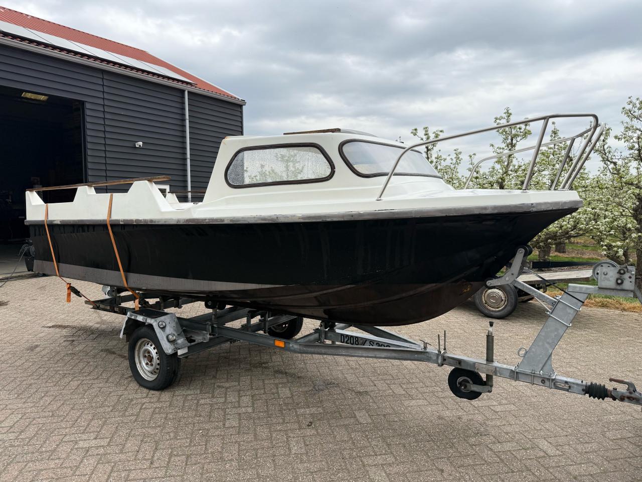 Opknap motorboot