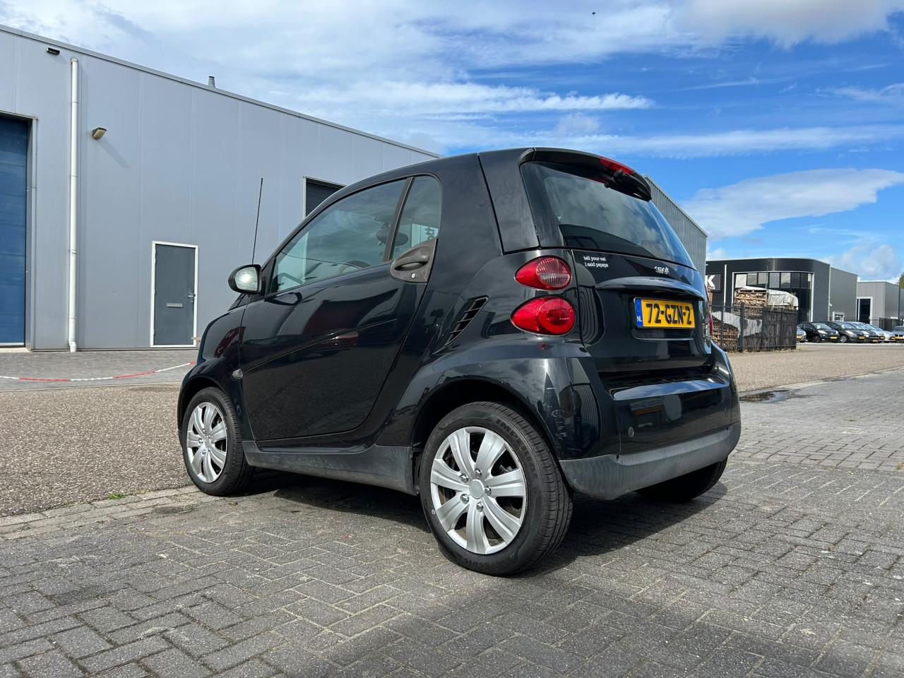Smart Fortwo coupé 1.0 Pure Automaat | Lange APK | €2.999