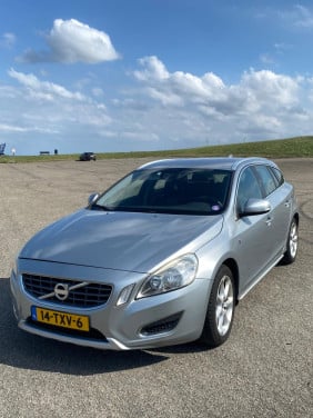 Volvo V60 1.6 T3 OCEAN RACE, VOL LEDER, NAVIGATIE en TREKHAAK