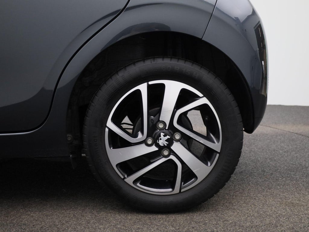 Peugeot 108 1.0 e-vti allure | lmv | climate control | dab | apple carplay 