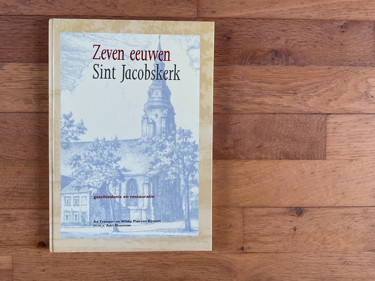 Boek Zeven Eeuwen Sint Jacobskerk