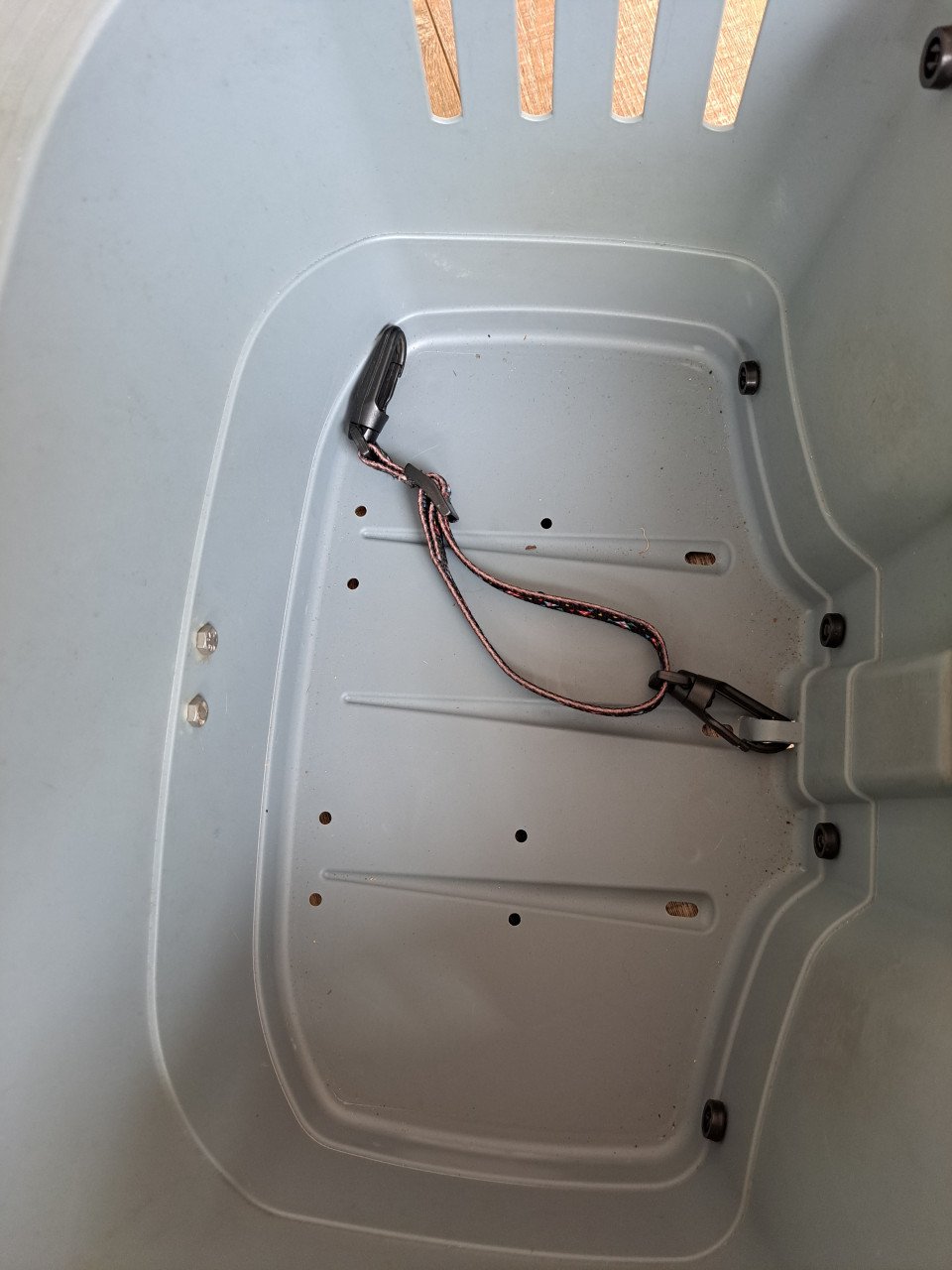 Hondenmand voor op de fiets.