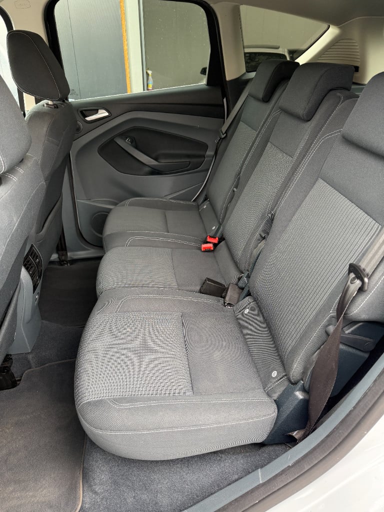 Ford C-max 1.0 - titanium - nieuwe distributie -125pk