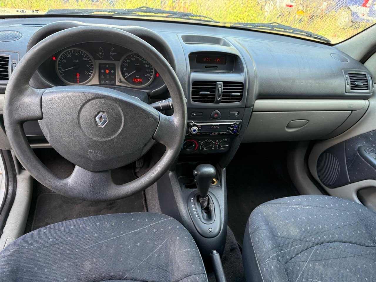 Renault Clio 1.4-16V Automaat