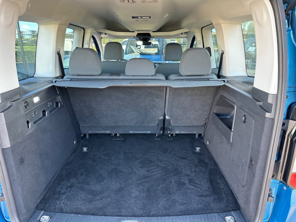Volkswagen Caddy 1.5 tsi 5-persoons | navigatie | trekhaak | cruise | rijkl
